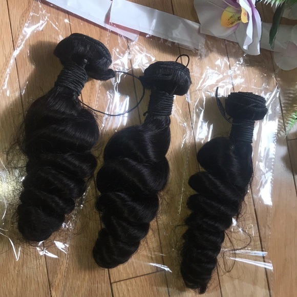 ✨ 3BUNDLES OF NWT BRAZILIAN LOOSE WAVE VIRGIN HAIR